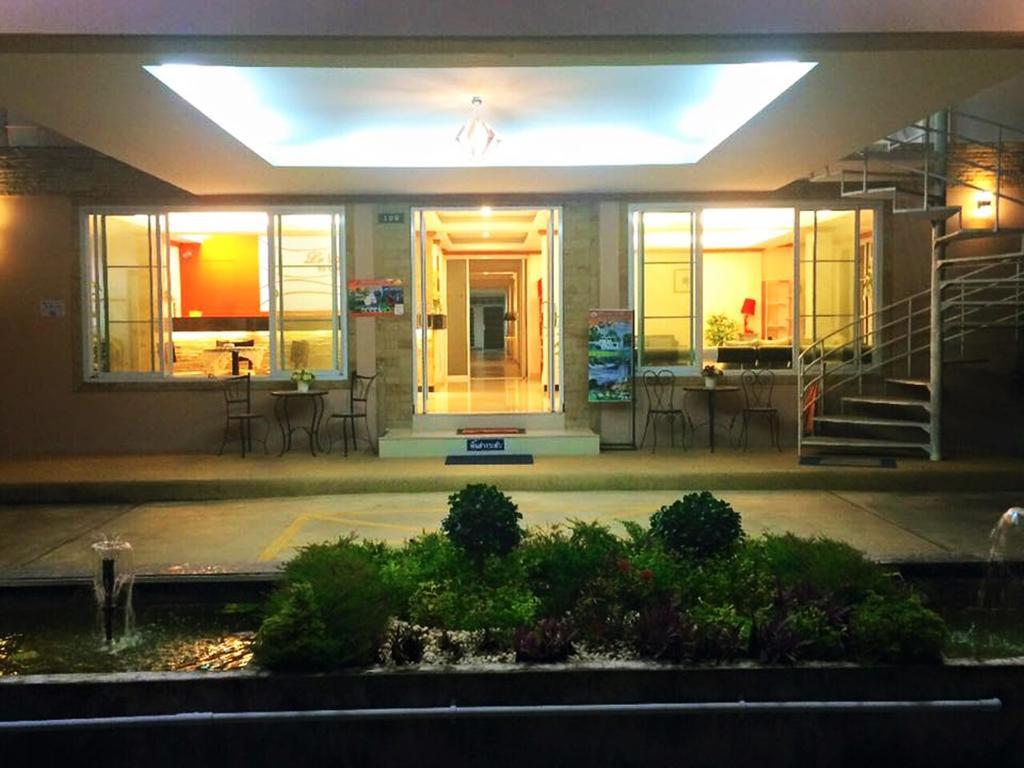 Chumphon Travelodge Exterior foto